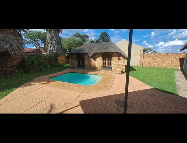 4 BEDROOM HOUSE FOR SALE IN ELSPARK